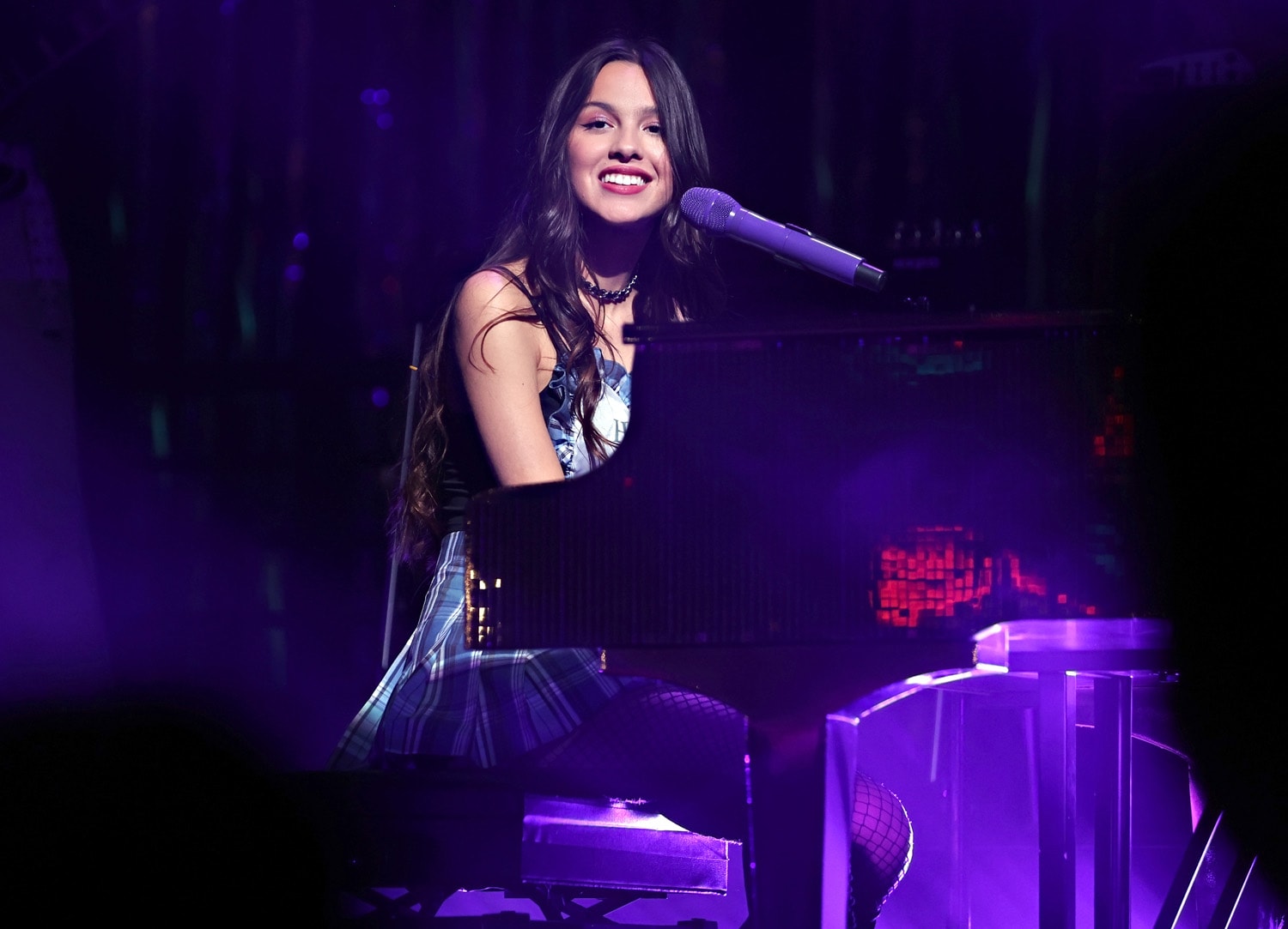 olivia rodrigo mac chung benh la khien conhin thay mau sac cua am nhac hinh 2