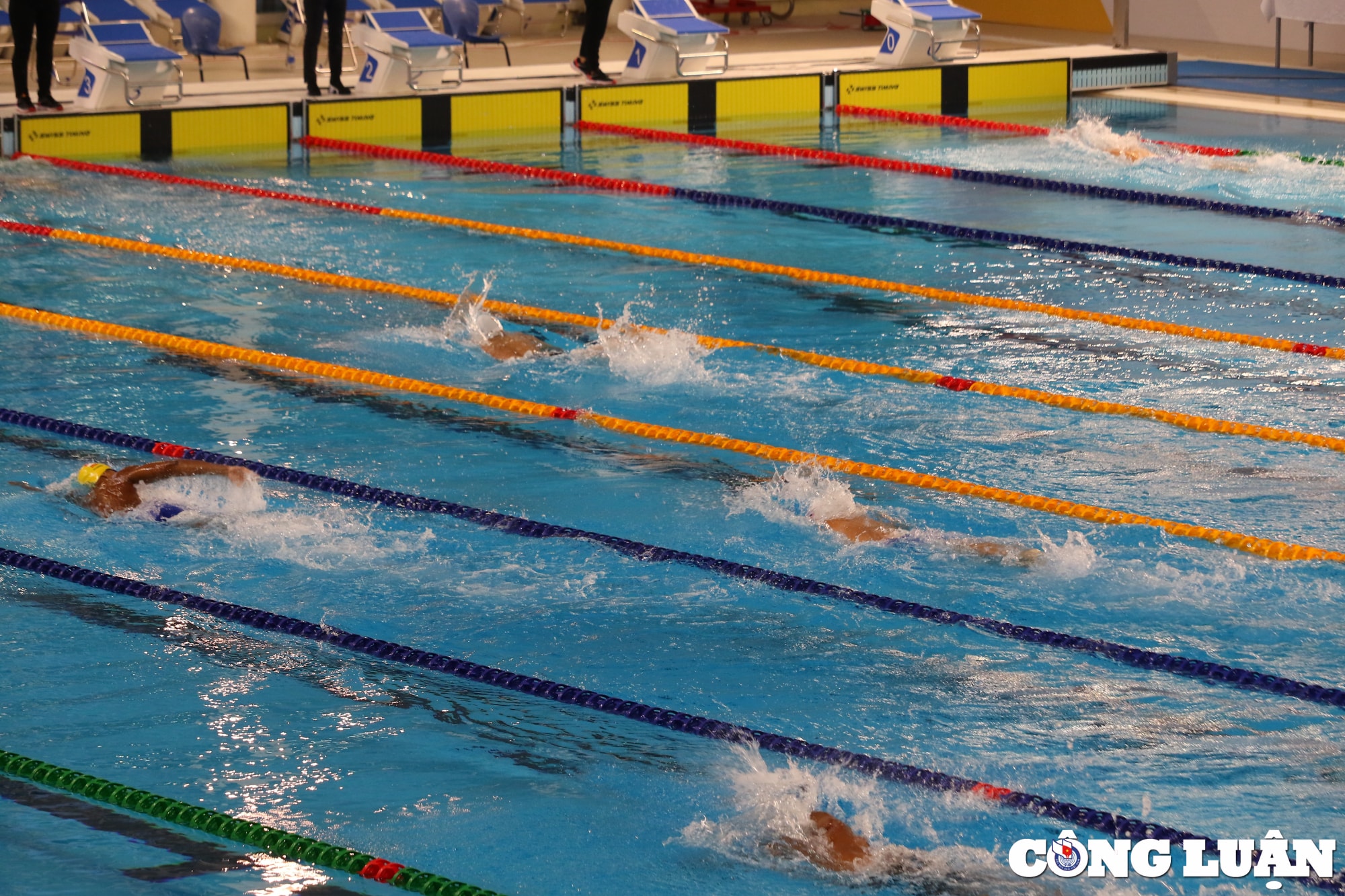 kinh ngu nguyen huy hoang gianh hcv noi dung 400 m boi tu do nam hinh 6