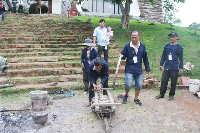man nhan voi nhung san pham tinh xao cua lang nghe viet hinh 10