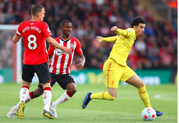 thang southampton 2 1 liverpool tiep tuc bam duoi man city tren bxh ngoai hang anh hinh 4