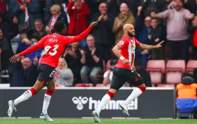 thang southampton 2 1 liverpool tiep tuc bam duoi man city tren bxh ngoai hang anh hinh 1