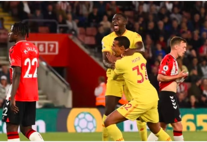 thang southampton 2 1 liverpool tiep tuc bam duoi man city tren bxh ngoai hang anh hinh 2