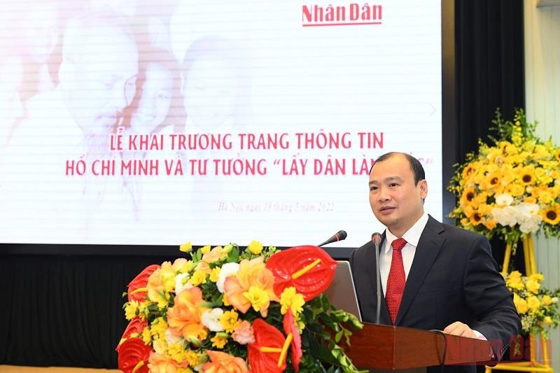 bao nhan dan ra mat trang thong tin ho chi minh va tu tuong lay dan lam goc hinh 4
