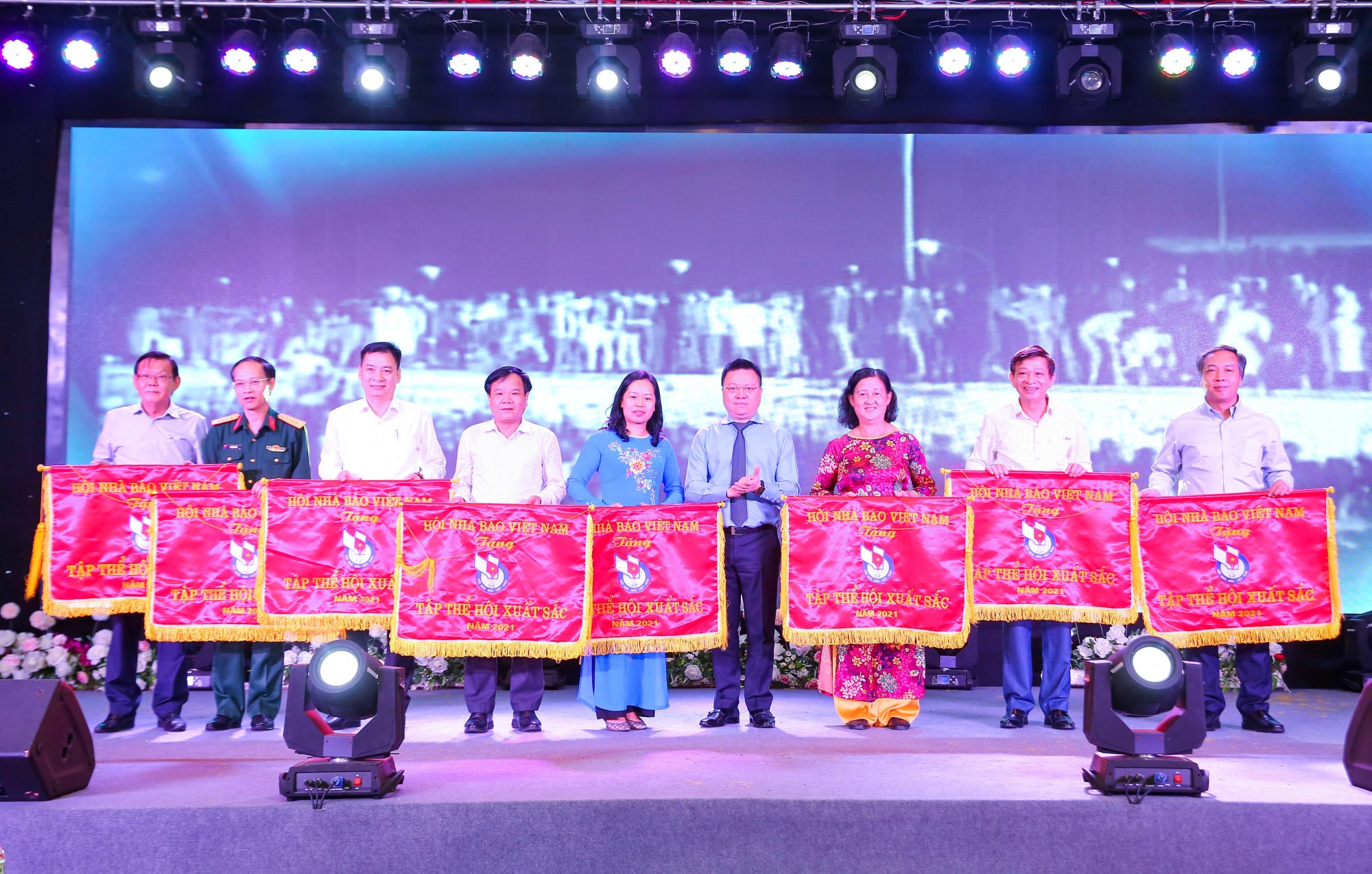 hoi nghi toan quoc trien khai cong tac hoi nam 2022 tiep tuc doi moi doan ket va tu tin phat trien hinh 1