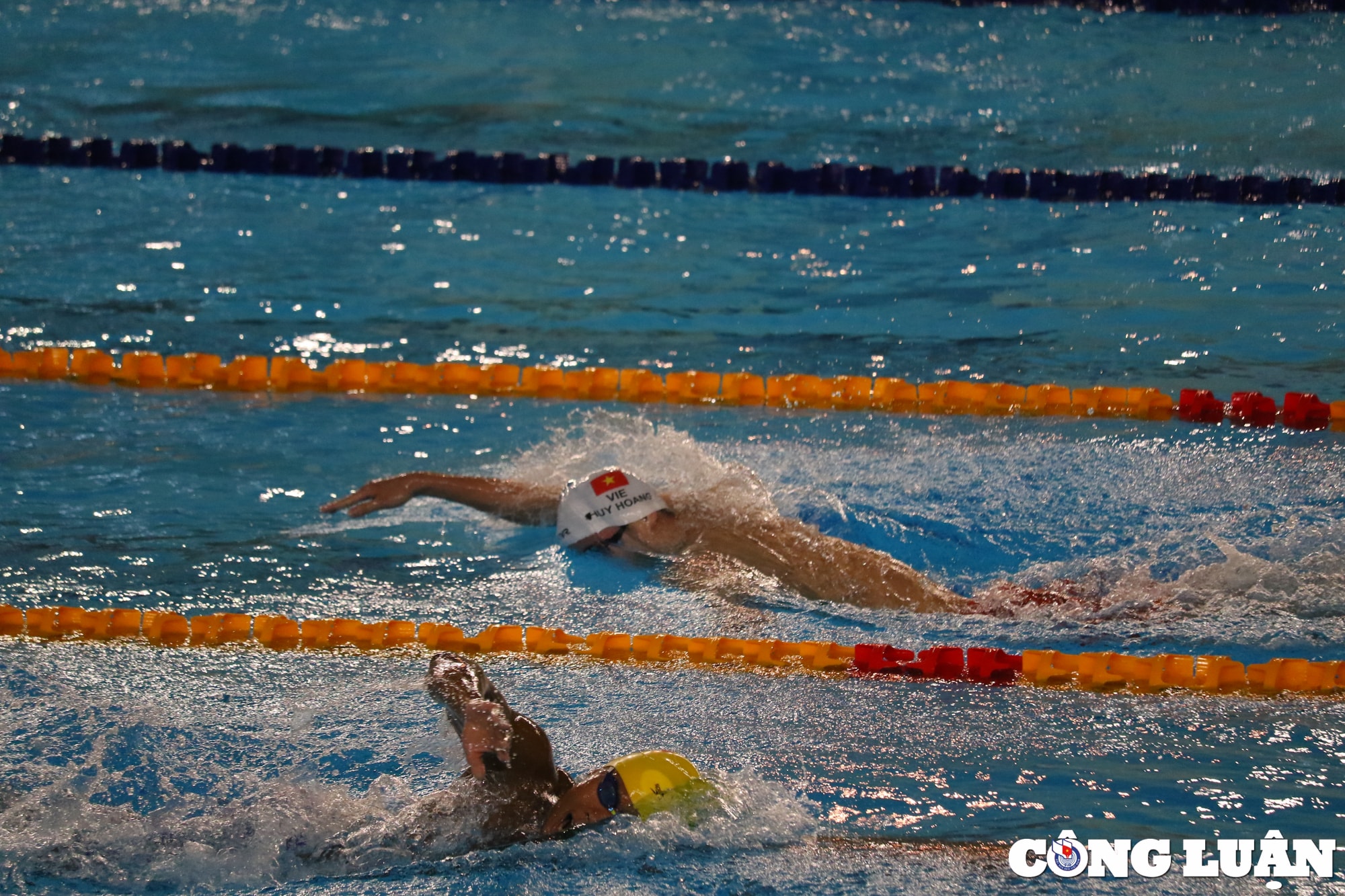 kinh ngu nguyen huy hoang gianh hcv 800 m boi tu do nam hinh 4
