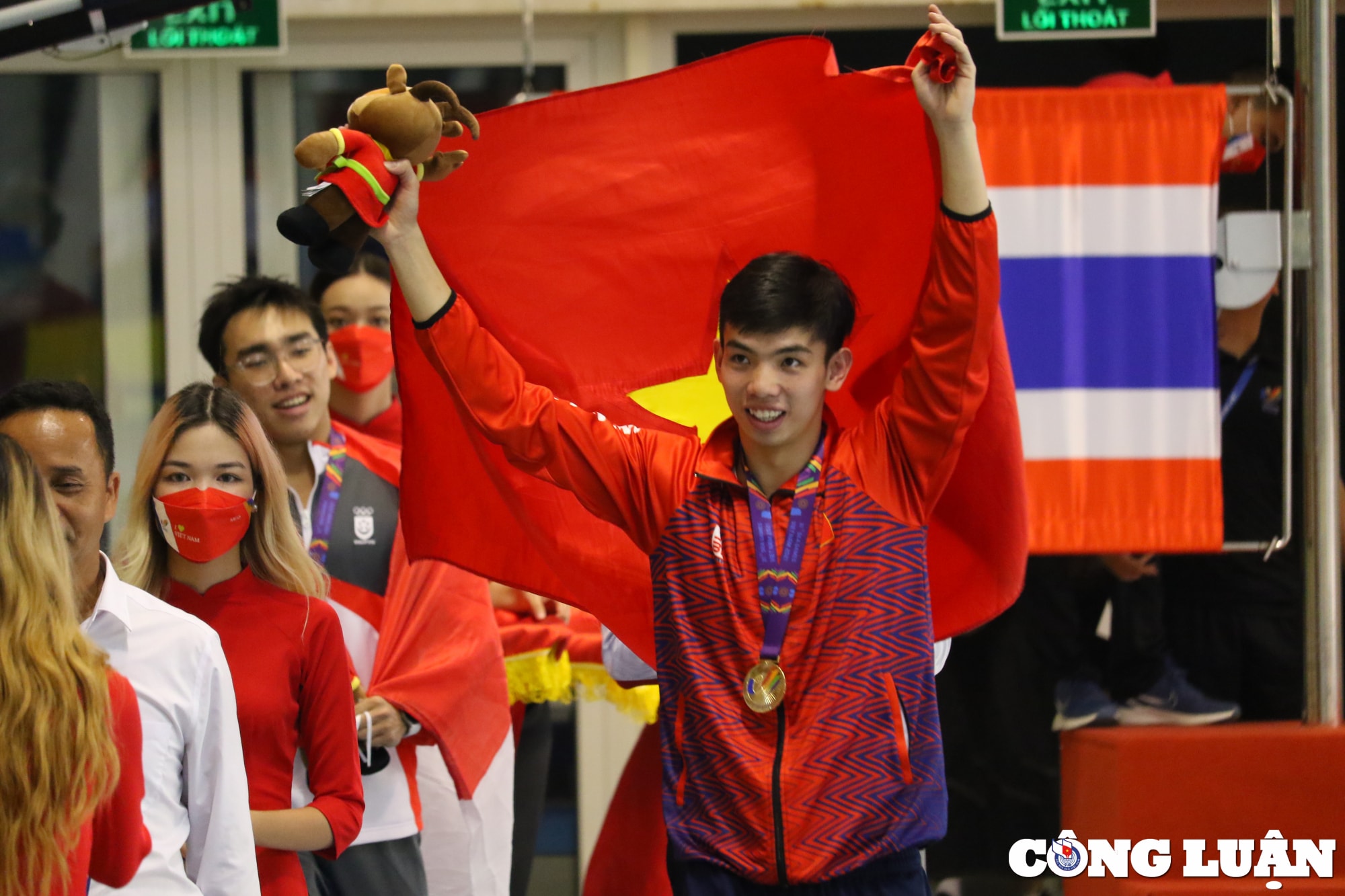 nguyen huy hoang gianh hcv noi dung 200 m boi buom nam hinh 14