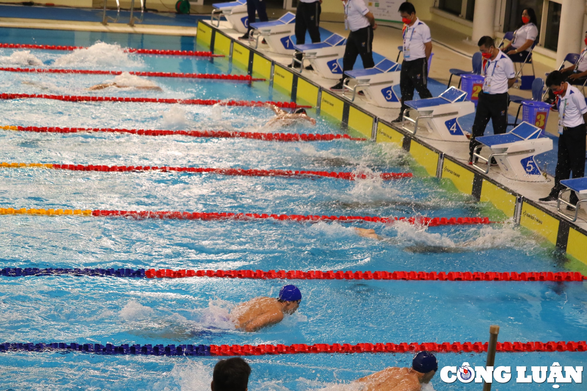 nguyen huy hoang gianh hcv noi dung 200 m boi buom nam hinh 7