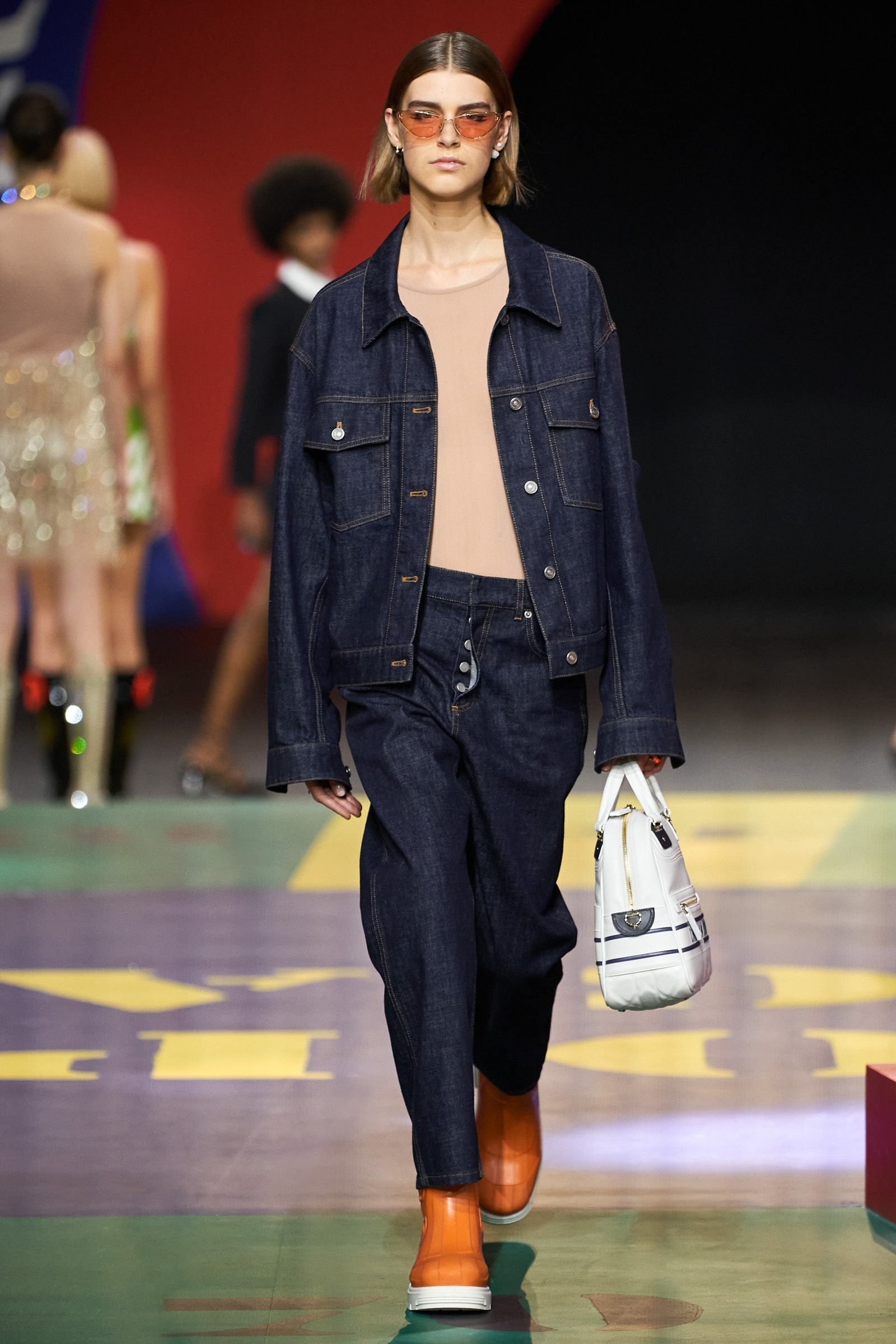 khong bi loi mot voi cac xu huong denim len ngoi 2022 hinh 2