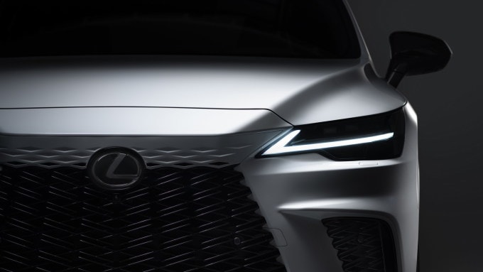 xe sang lexus rx 2023 lo dien hinh 1