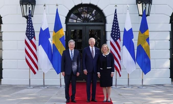 tong thong biden ung ho thuy dien va phan lan gia nhap nato hinh 1