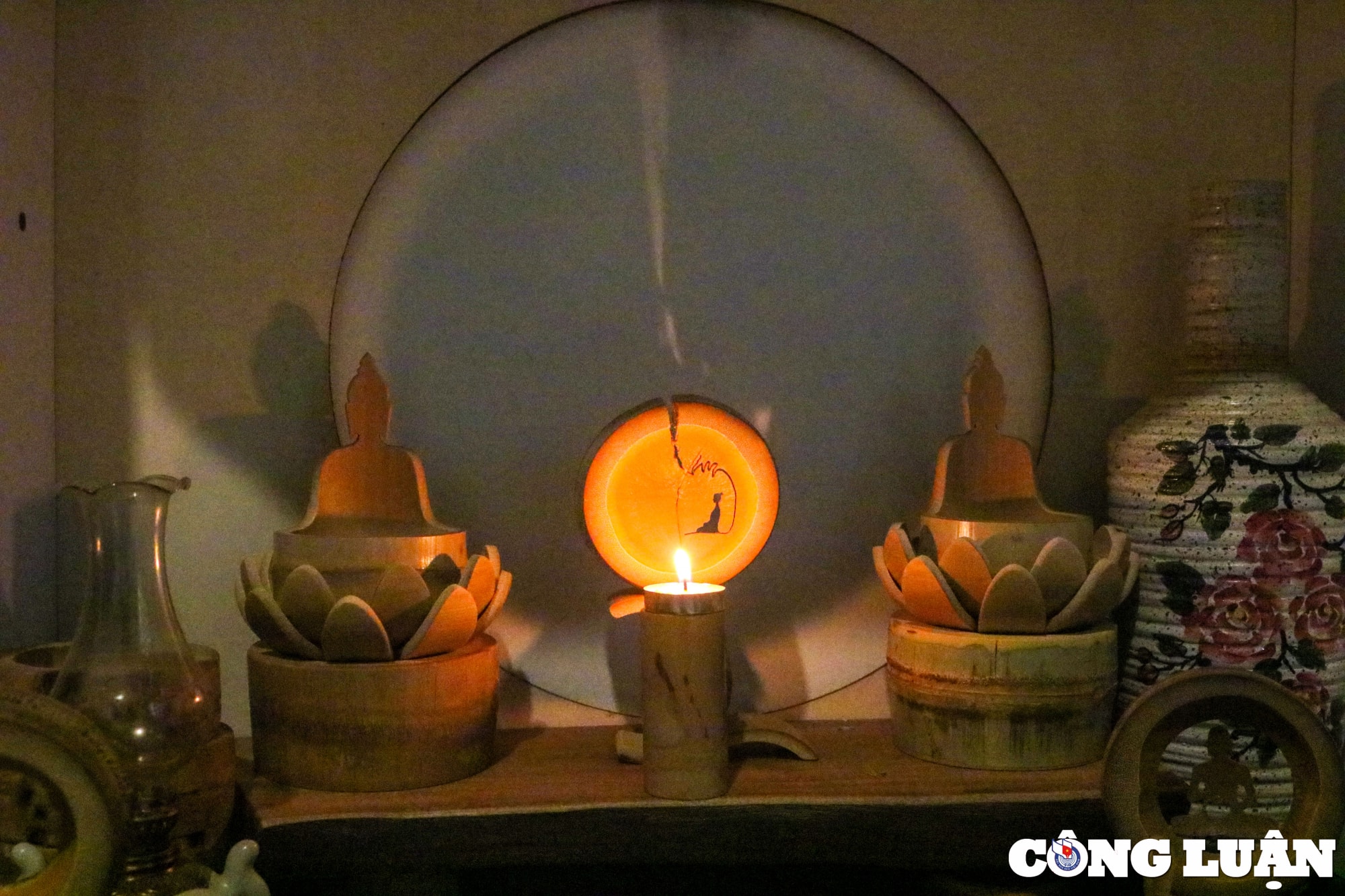 nguoi dan ong bien mat tre bo di thanh do vat tam linh vo cung doc dao hinh 19