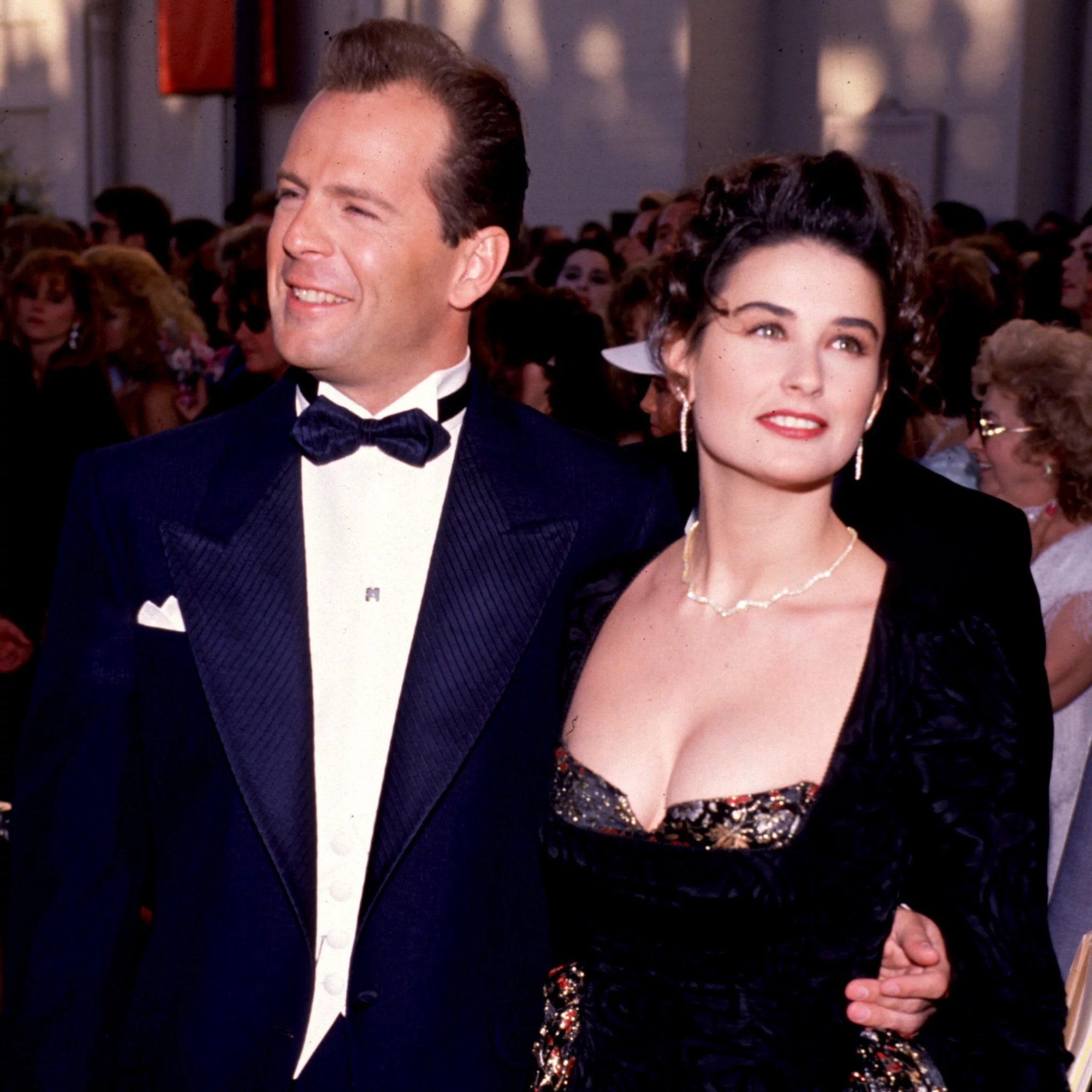 vo cua bruce willis het loi khen ngoi tinh cu cua chong hinh 2