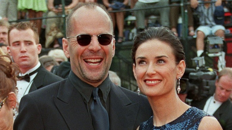 vo cua bruce willis het loi khen ngoi tinh cu cua chong hinh 4