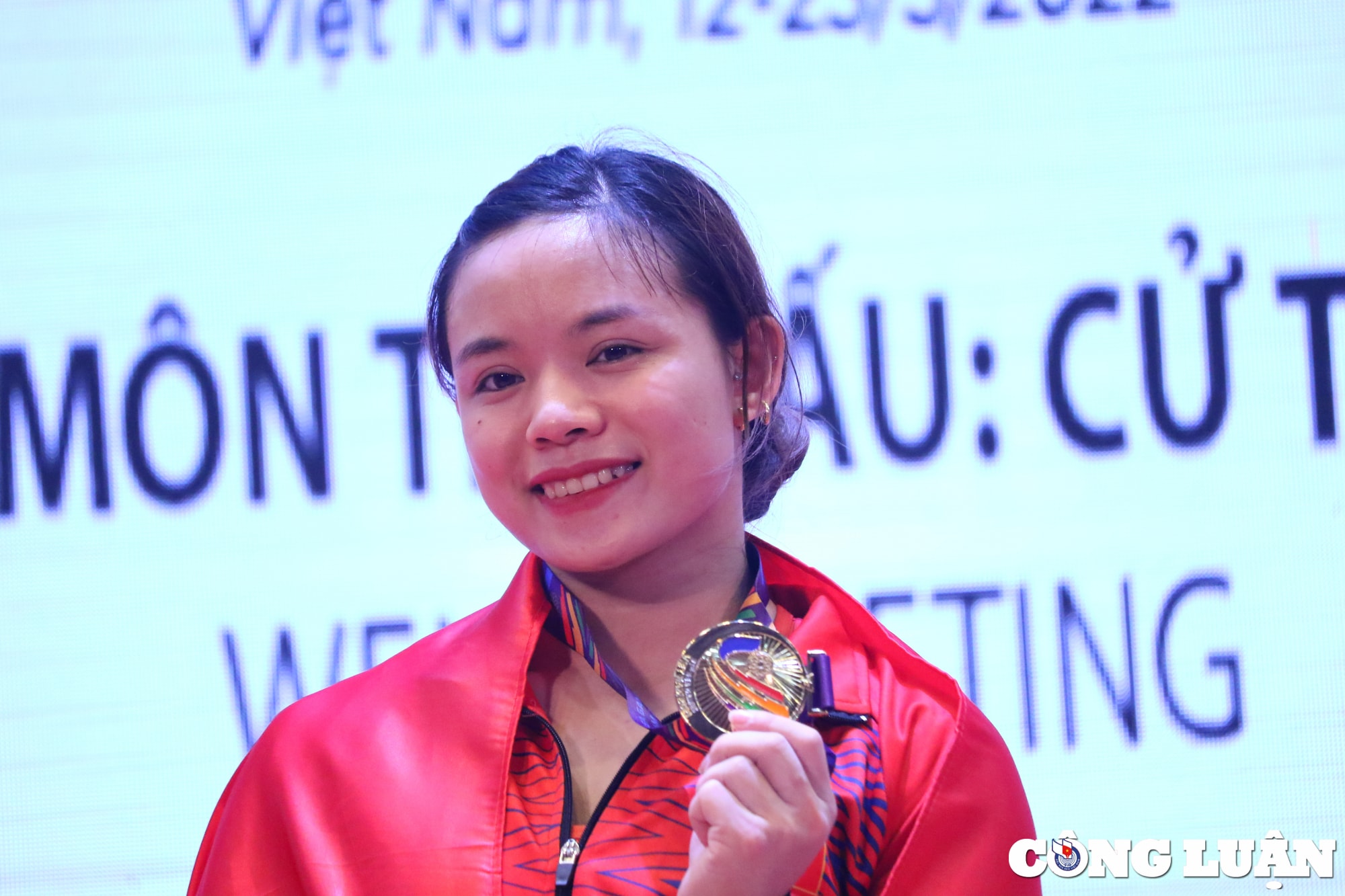 do cu pham thi hong thanh gianh hcv cu ta hang can 64 kg hinh 1