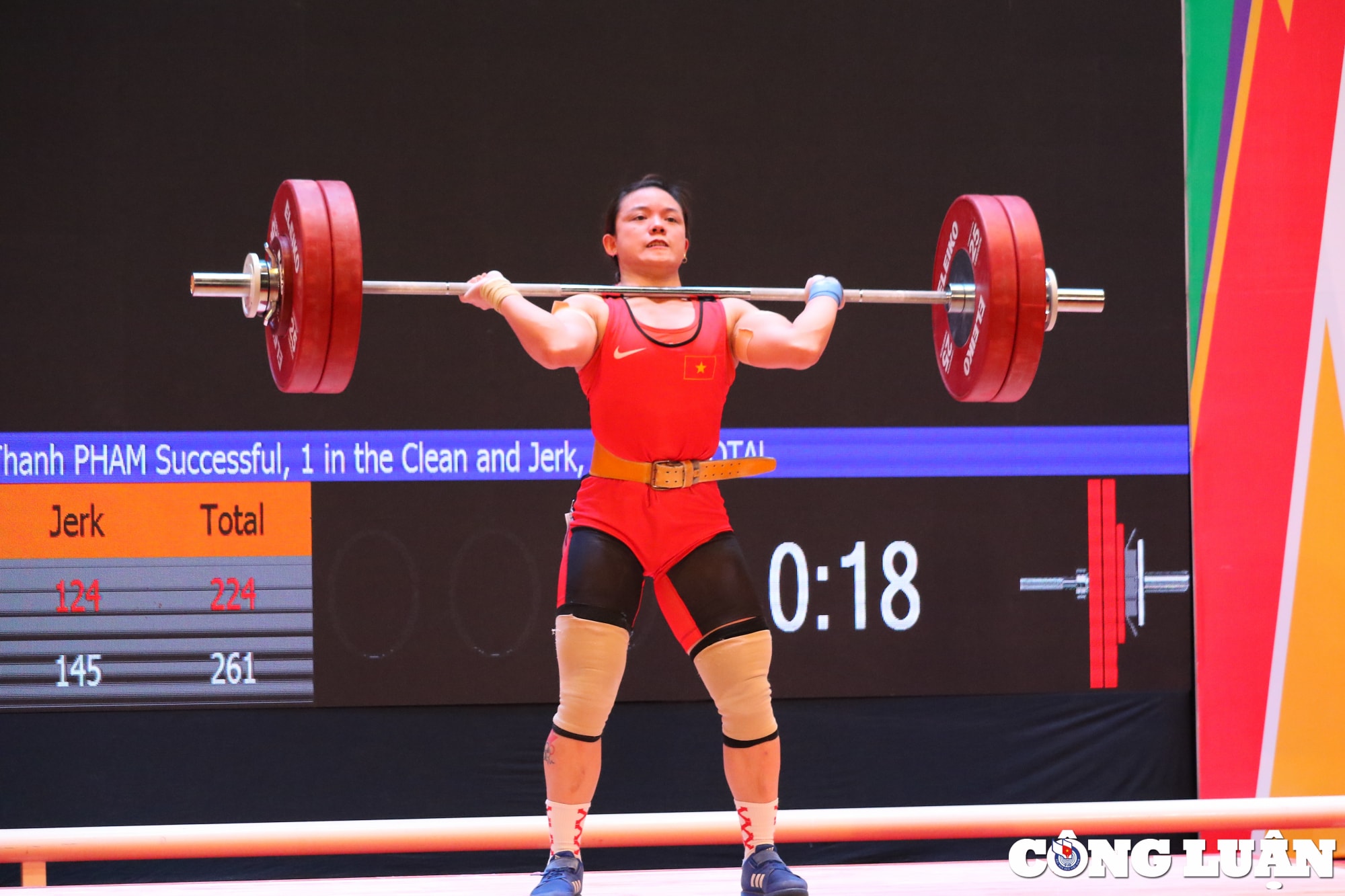 do cu pham thi hong thanh gianh hcv cu ta hang can 64 kg hinh 2