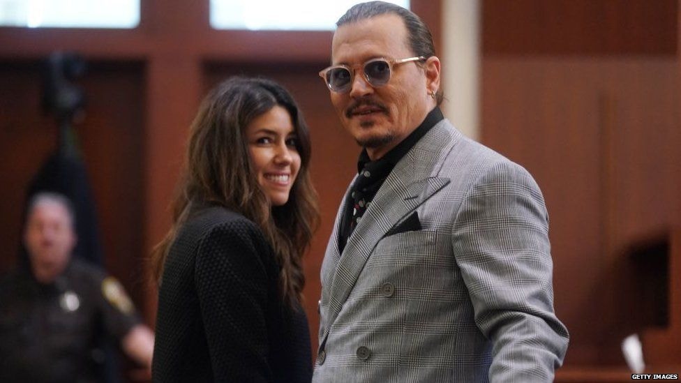 johnny depp va luat su rieng vuong nghi van hen ho hinh 2