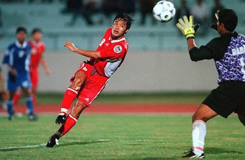 nhin lai 4 tran chung ket viet nam vs thai lan o mon bong da nam sea games hinh 1