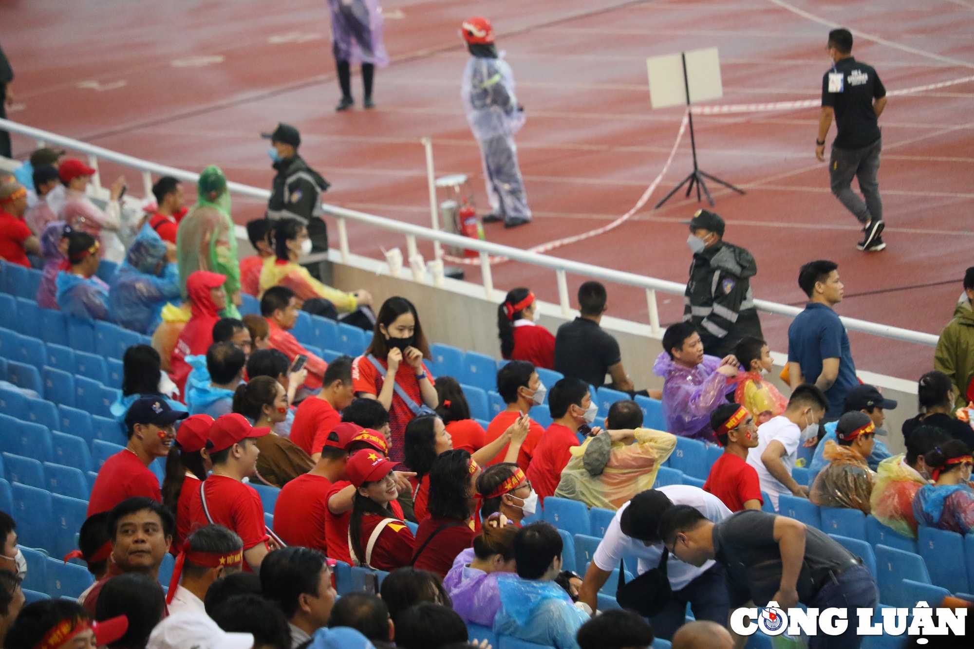 san my dinh ngap trong sac do truoc tran chung ket sea games 31 hinh 7