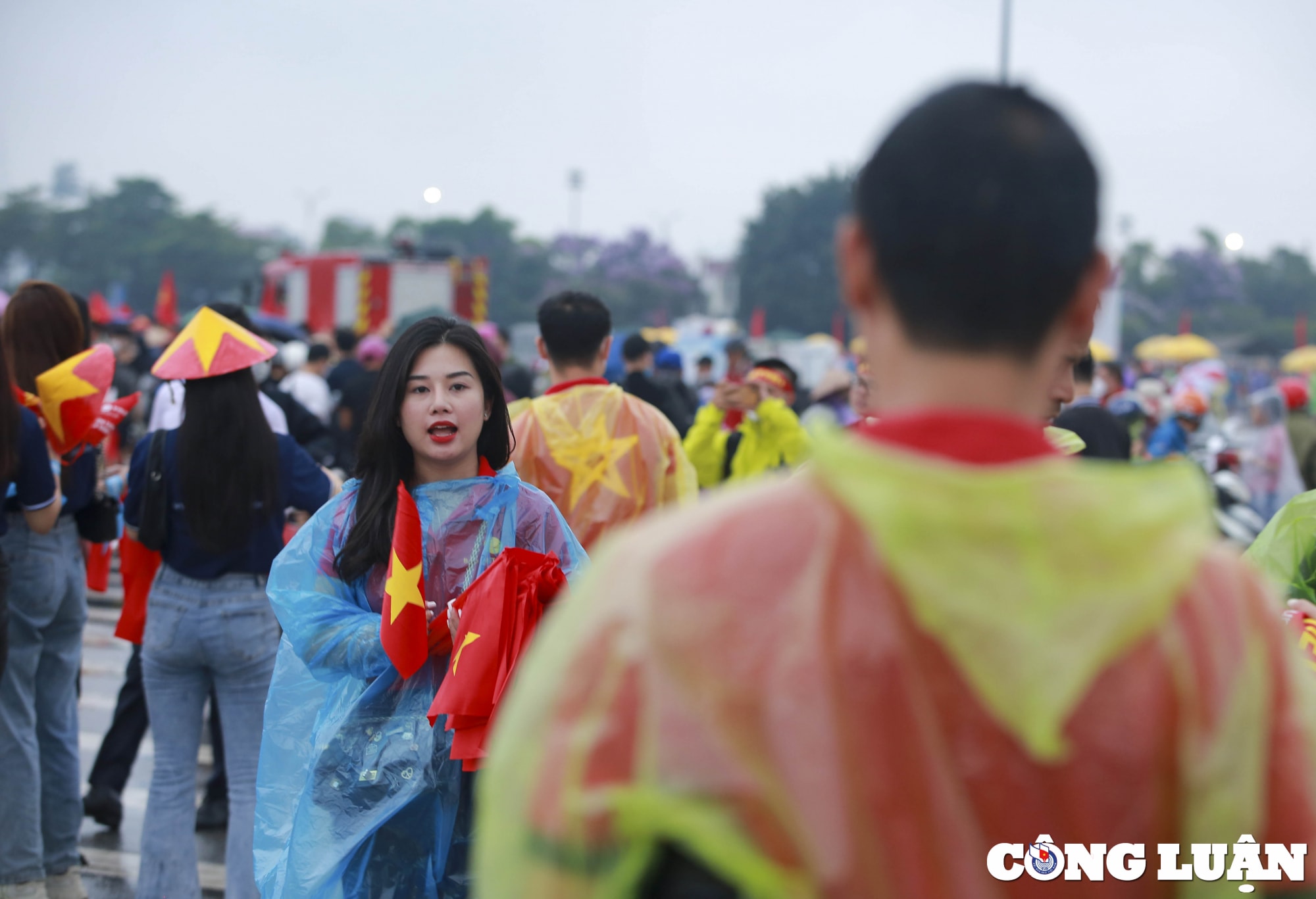 ngam nhin dan co dong vien sieu xinh sieu dang yeu tai san van dong my dinh hinh 12