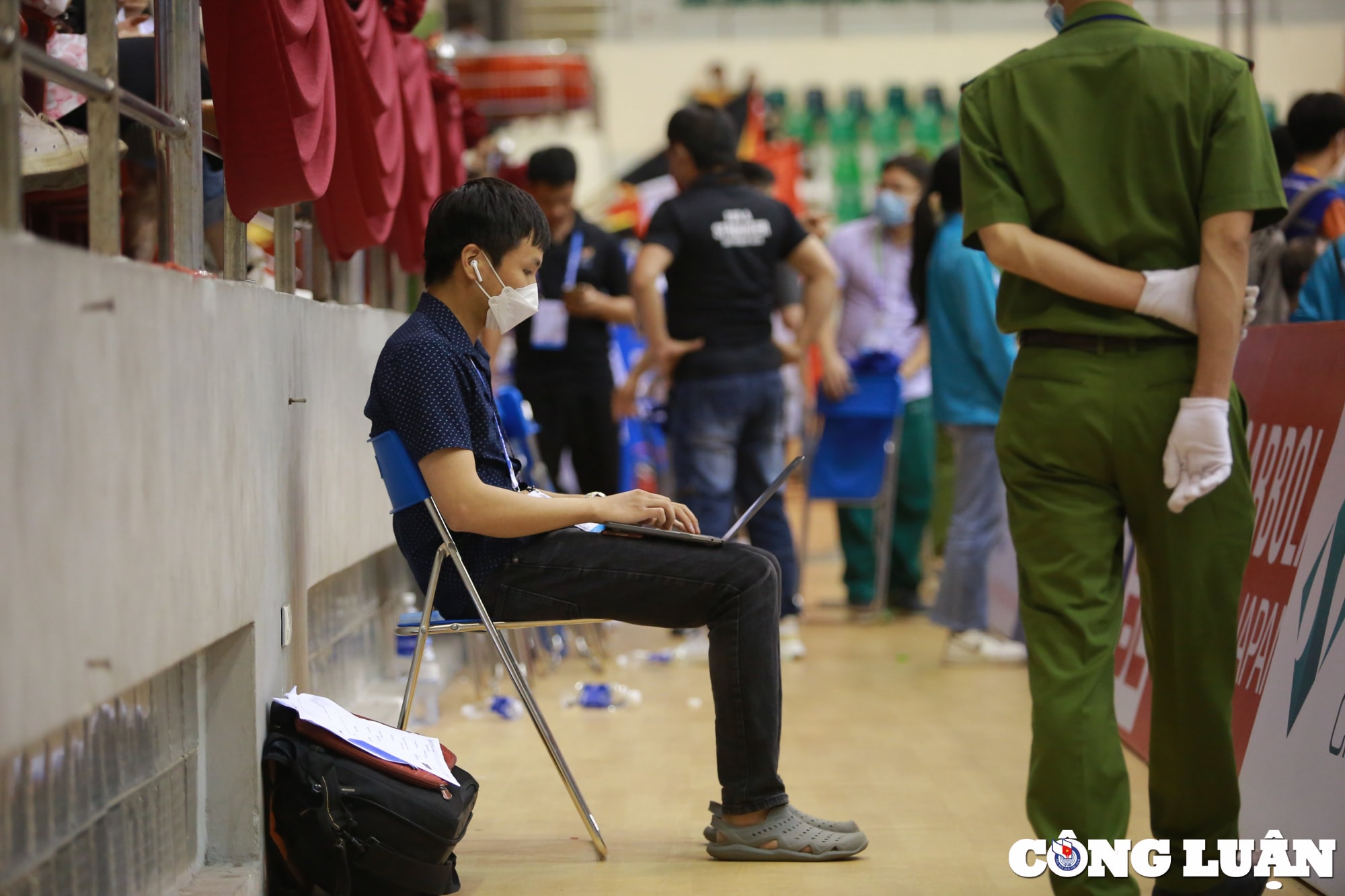 nhung khoanh khac tac nghiep hoa nhip dap cung sea games 31 hinh 7
