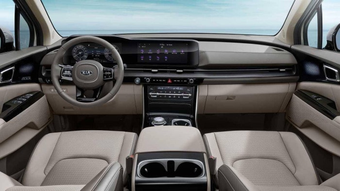 kia carnival tang gia ban hai phien ban cao nhat hinh 2