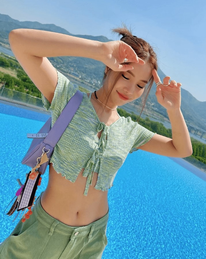 nhung phong cach thoi trang nhin la thay he cua cac nu idol kpop hinh 3