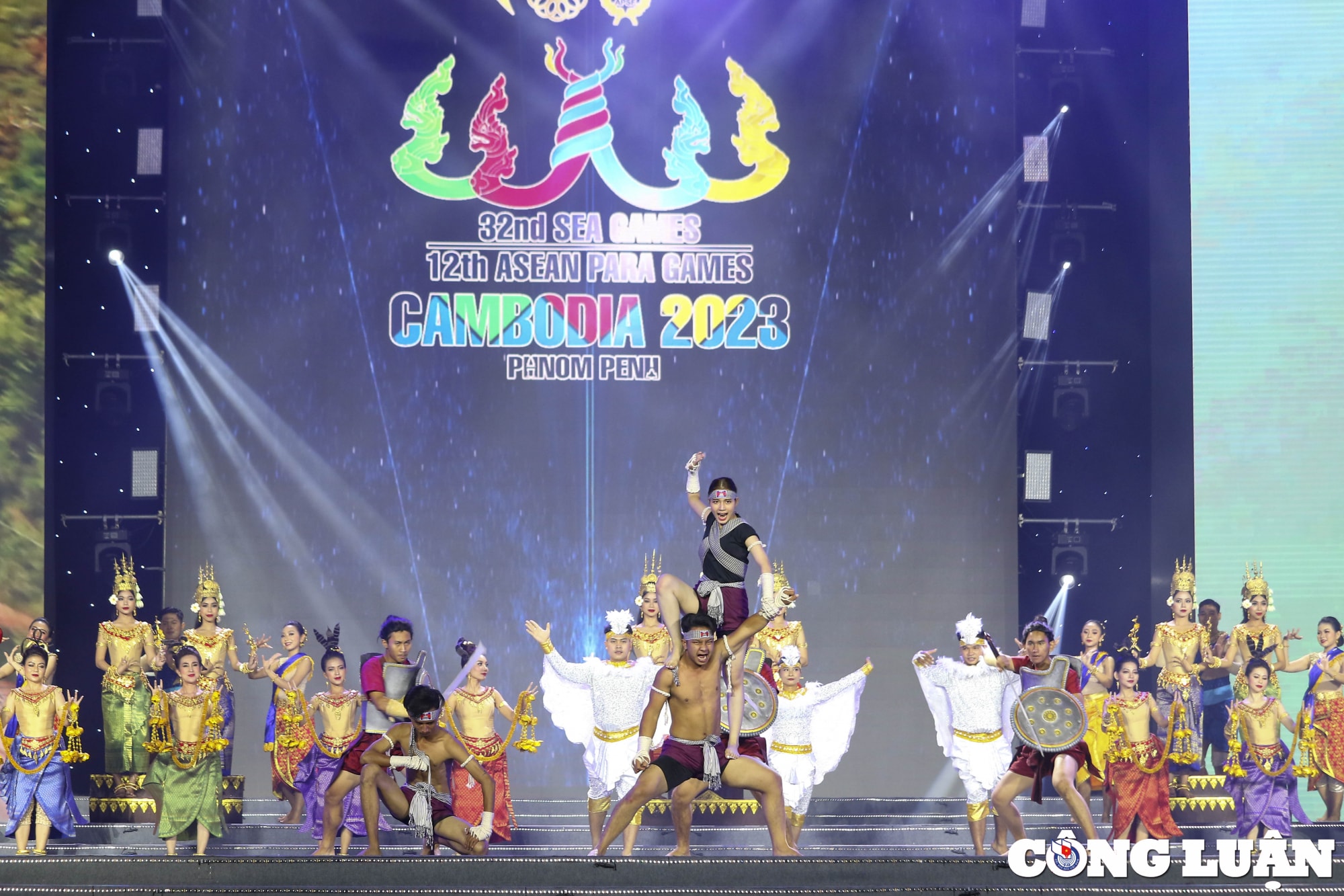 be mac sea games 31 loi tam biet nong am cua nguoi dan viet nam hinh 16