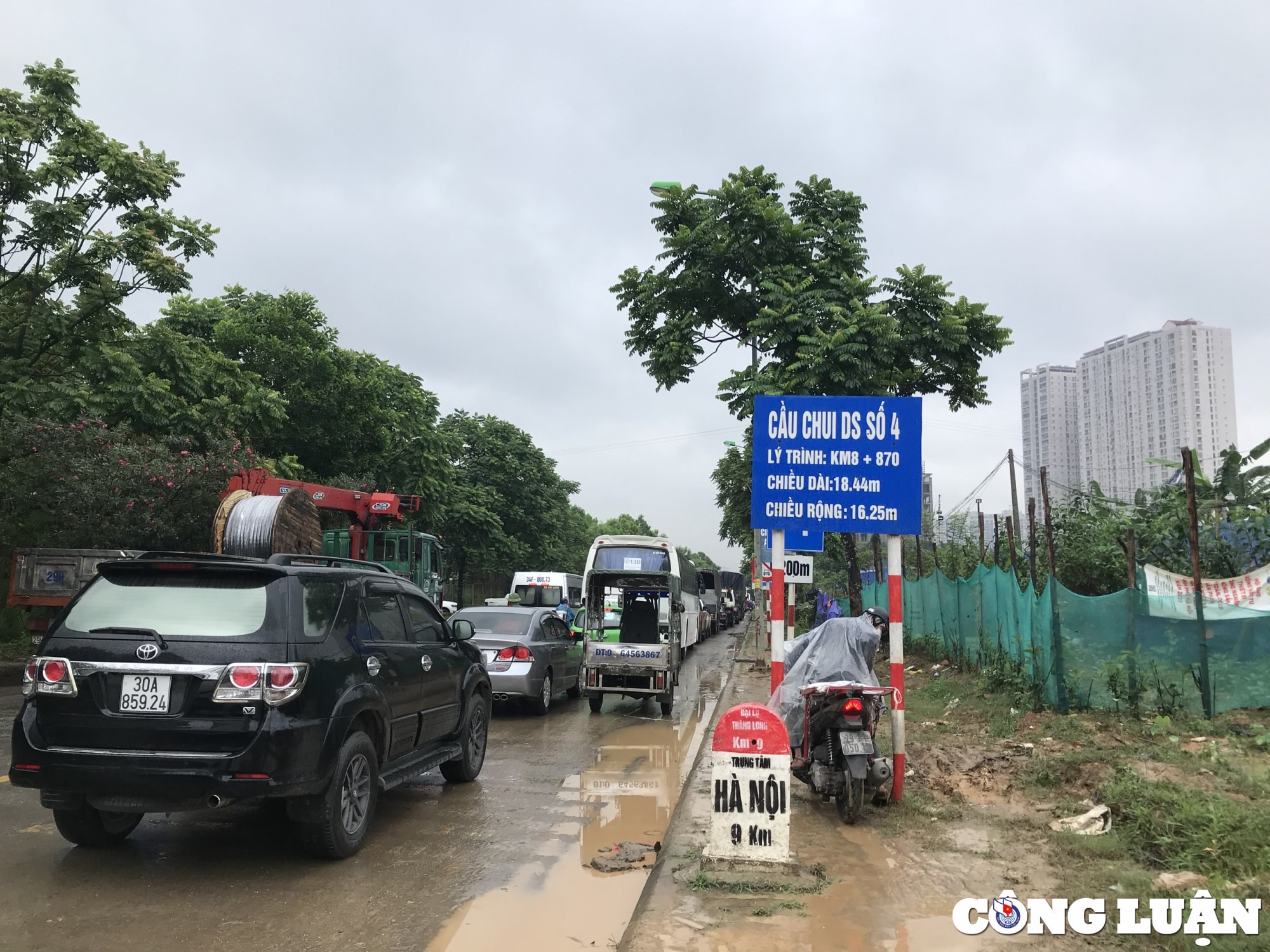 duong gom dai lo thang long ngap nhu song giao thong te liet hinh 13