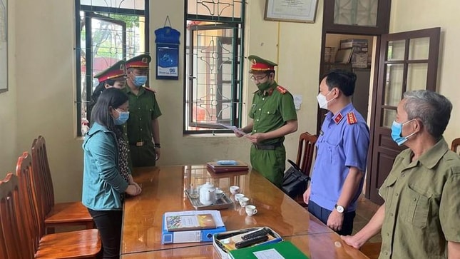 nu can bo kiem soat vien tai chinh tat toan khong 28 so tiet kiem chiem doat hang ty dong hinh 1