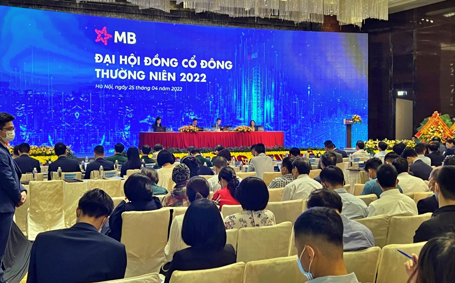 du chua nhan tiep quan mot ngan hang yeu kem nhung no xau cua mb da tang manh trong quy i 2022 hinh 1