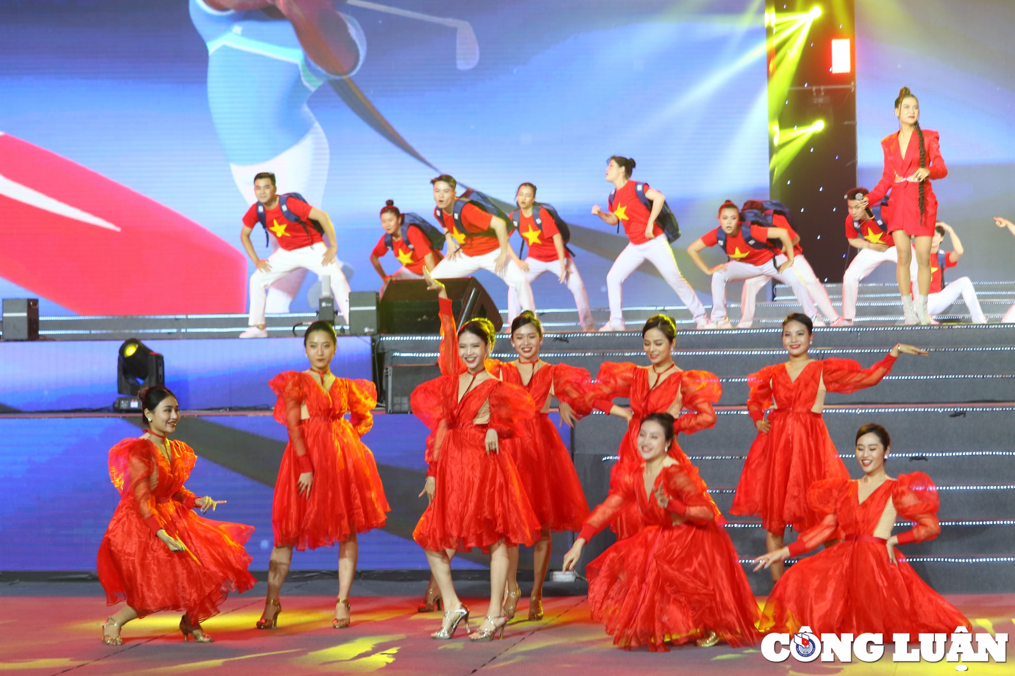 nhung khoanh khac an tuong nhat tai le be mac sea games 31 hinh 8