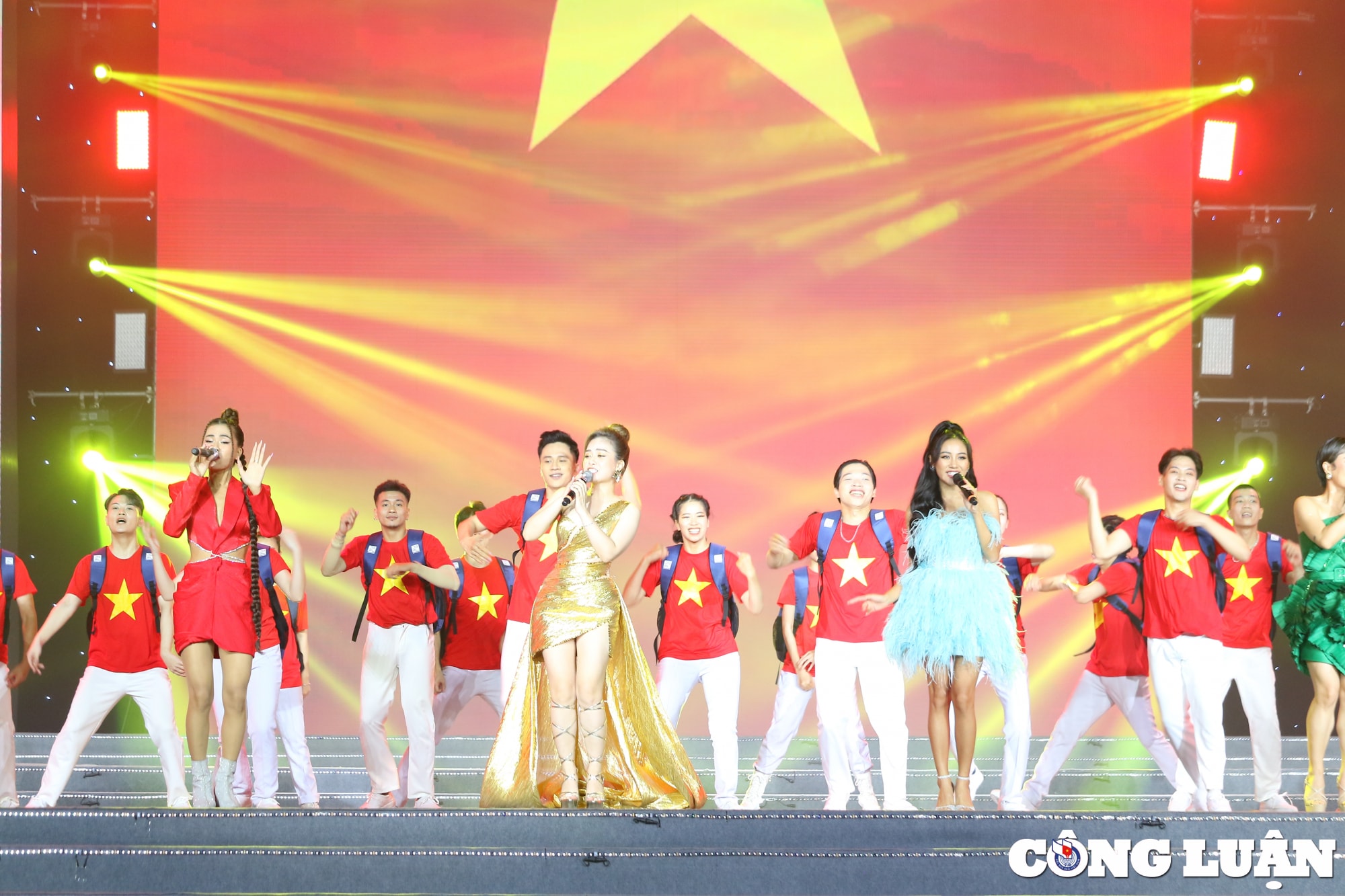 nhung khoanh khac an tuong nhat tai le be mac sea games 31 hinh 6
