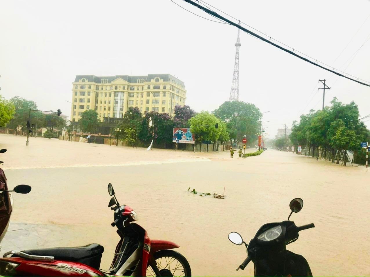 pho bien thanh song sau mua lon keo dai o nhieu noi tai tinh bac ninh va vinh phuc hinh 4