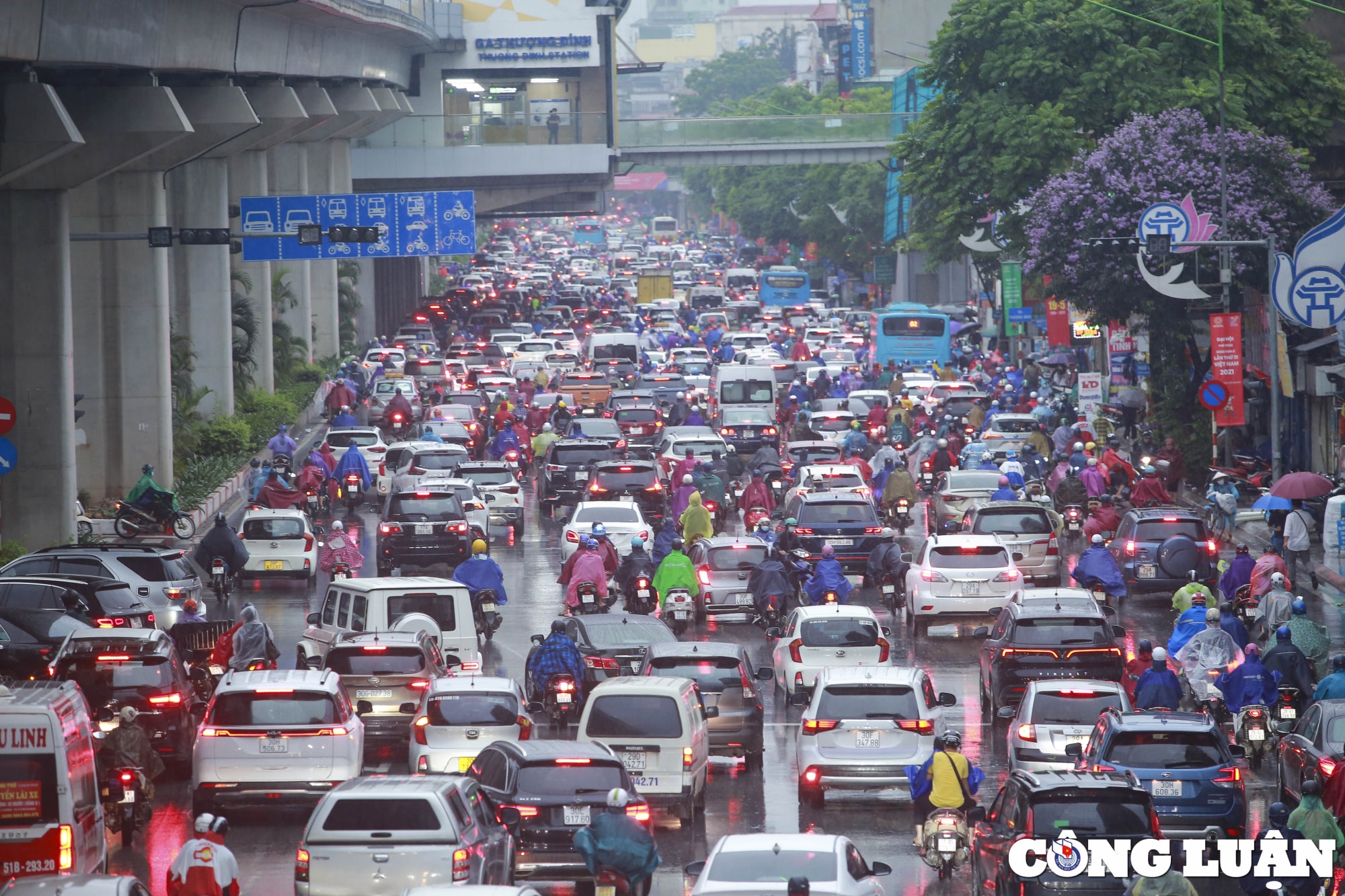 ha noi mua lon un tac nghiem trong nhieu tuyen pho hinh 1
