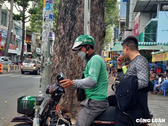 xang tang vuot moc 30000 dong lit dan lo khong tien do vi luong cu mai i ach hinh 4
