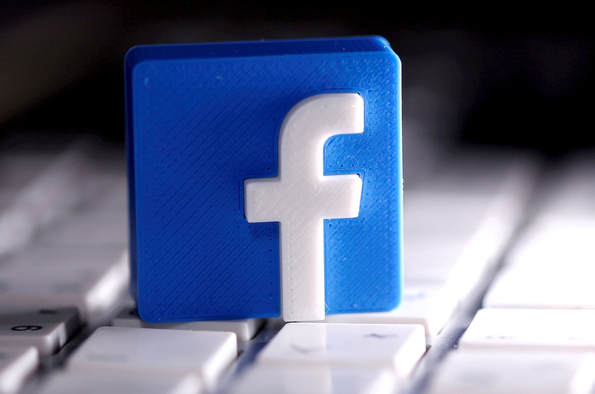 facebook thu them 5 thue tu cac nha quang cao tai viet nam hinh 1