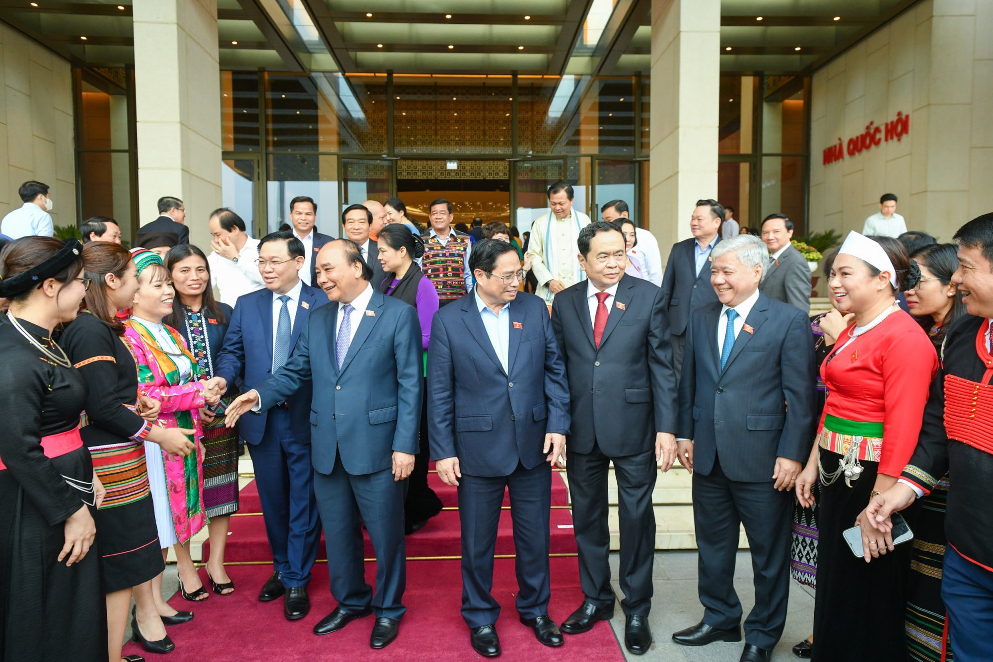 lanh dao dang nha nuoc gap mat dai bieu quoc hoi la dong bao dan toc thieu so hinh 1