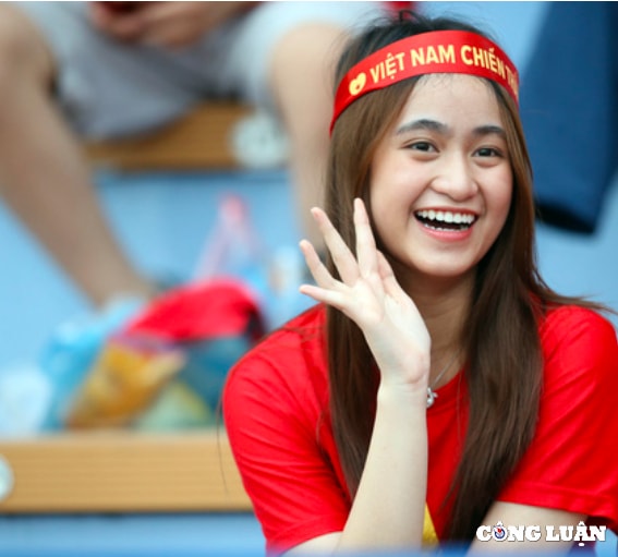 nhung co dong vien xinh dep lot ong kinh phong vien tai sea games 31 hinh 6