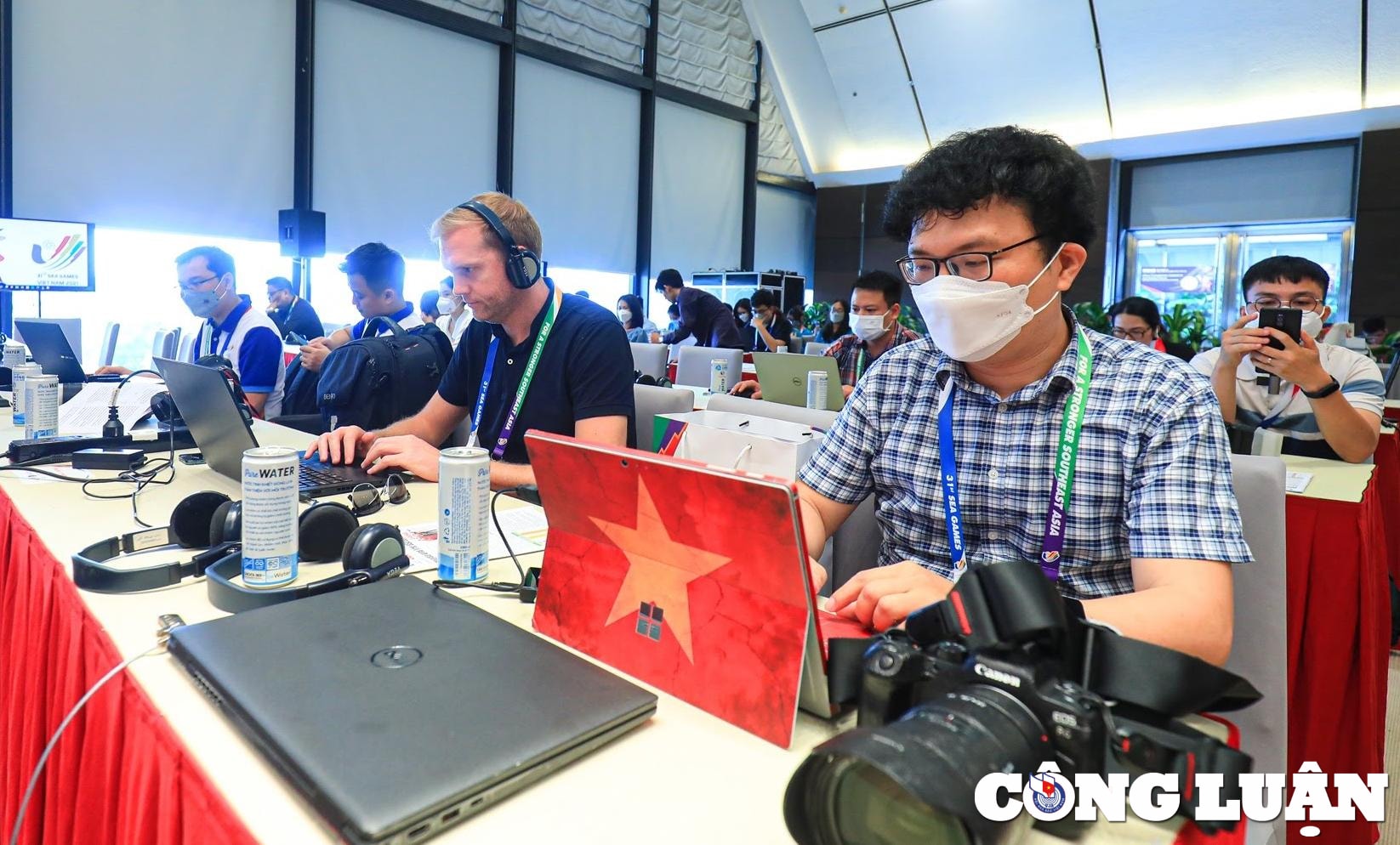 chia se thu vi cua phong vien khi tac nghiep tai sea games 31 hinh 2