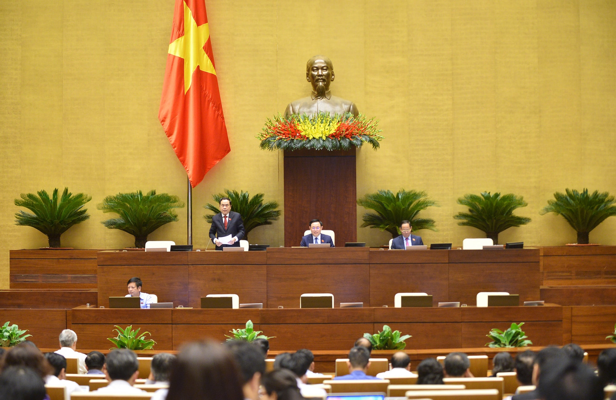 quoc hoi thao luan ve mot so noi dung con y kien khac nhau cua du an luat canh sat co dong hinh 1