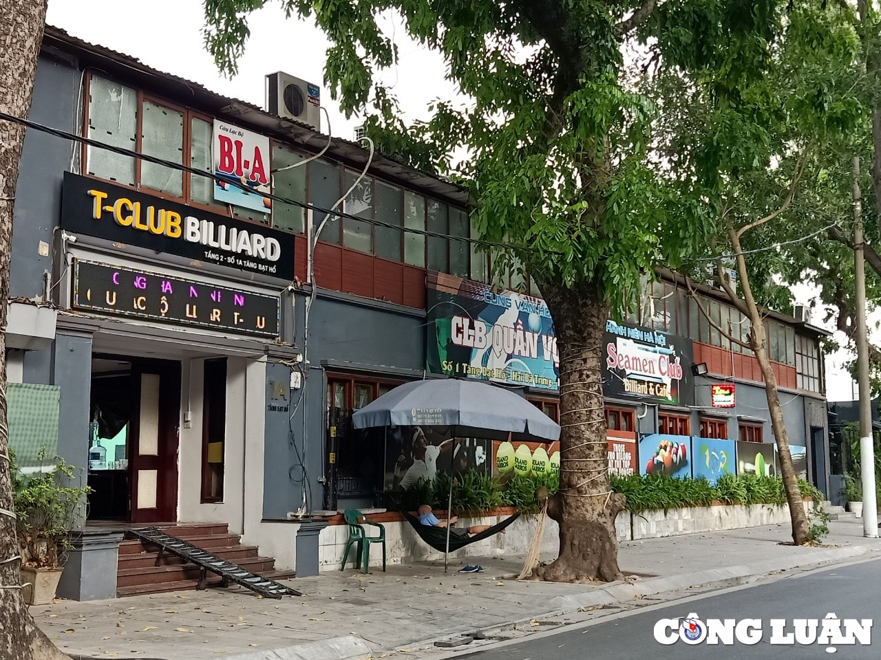 cung thanh nien ha noi cho xe dat vang de cho thue noi xuong cap nghiem trong hinh 3