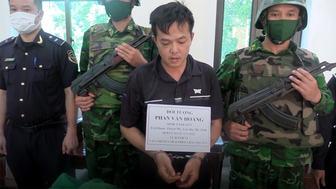 khoet ruot qua dua de giau ma tuy hinh 1