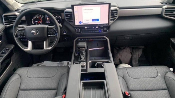 sieu ban tai co lon toyota tundra 2022 phien ban limited ve viet nam hinh 3