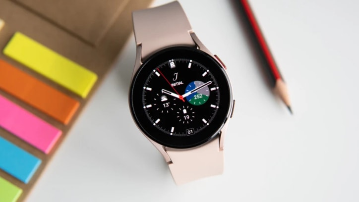 google asisstant da co the cai dat tren samsung galaxy watch 4 hinh 1