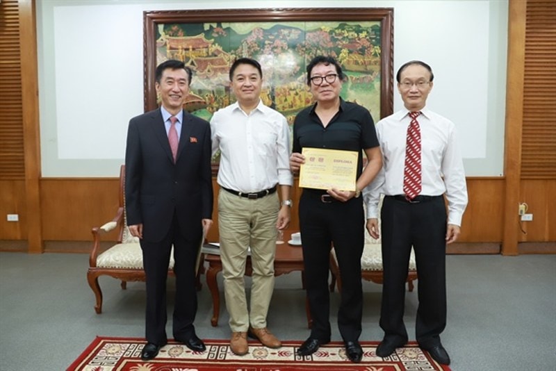 viet nam gianh nhieu giai lon tai lien hoan nghe thuat mua xuan binh nhuong hinh 2
