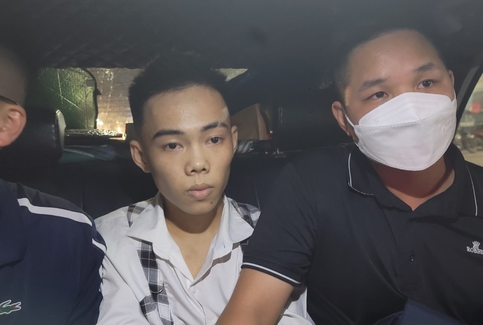 bat doi tuong truy na khi dang lan tron tai binh duong hinh 1