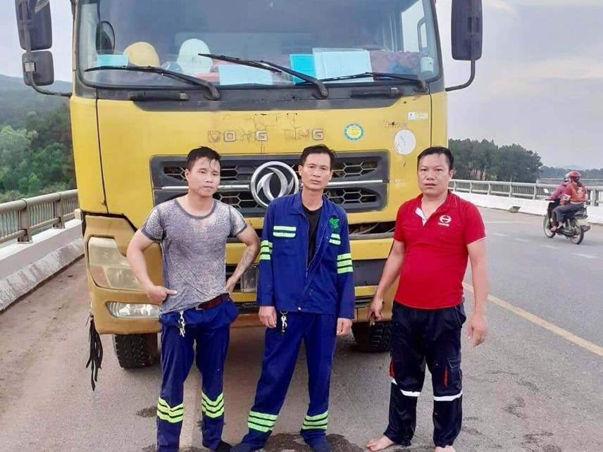 thanh hoa 3 me con nhay cau tu tu may man duoc cuu song hinh 3