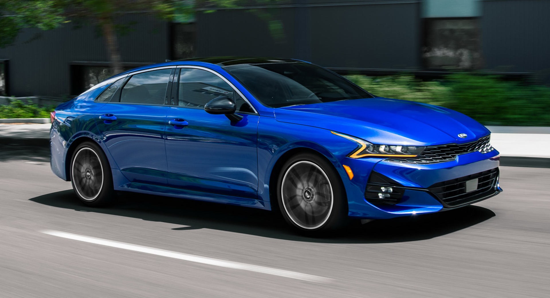 kia k5 va hyundai sonata sap bi khai tu tai my hinh 2