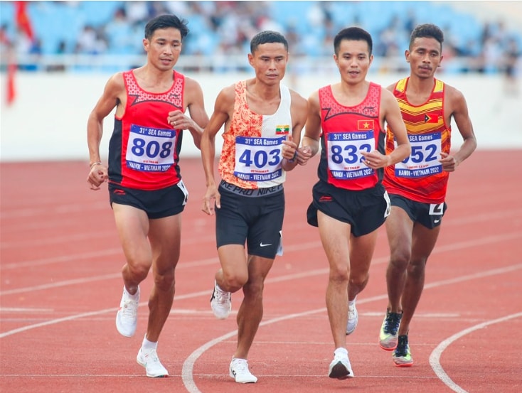 4 vdv gianh huy chuong lich su cho timor leste duoc nhan hoc bong hinh 1