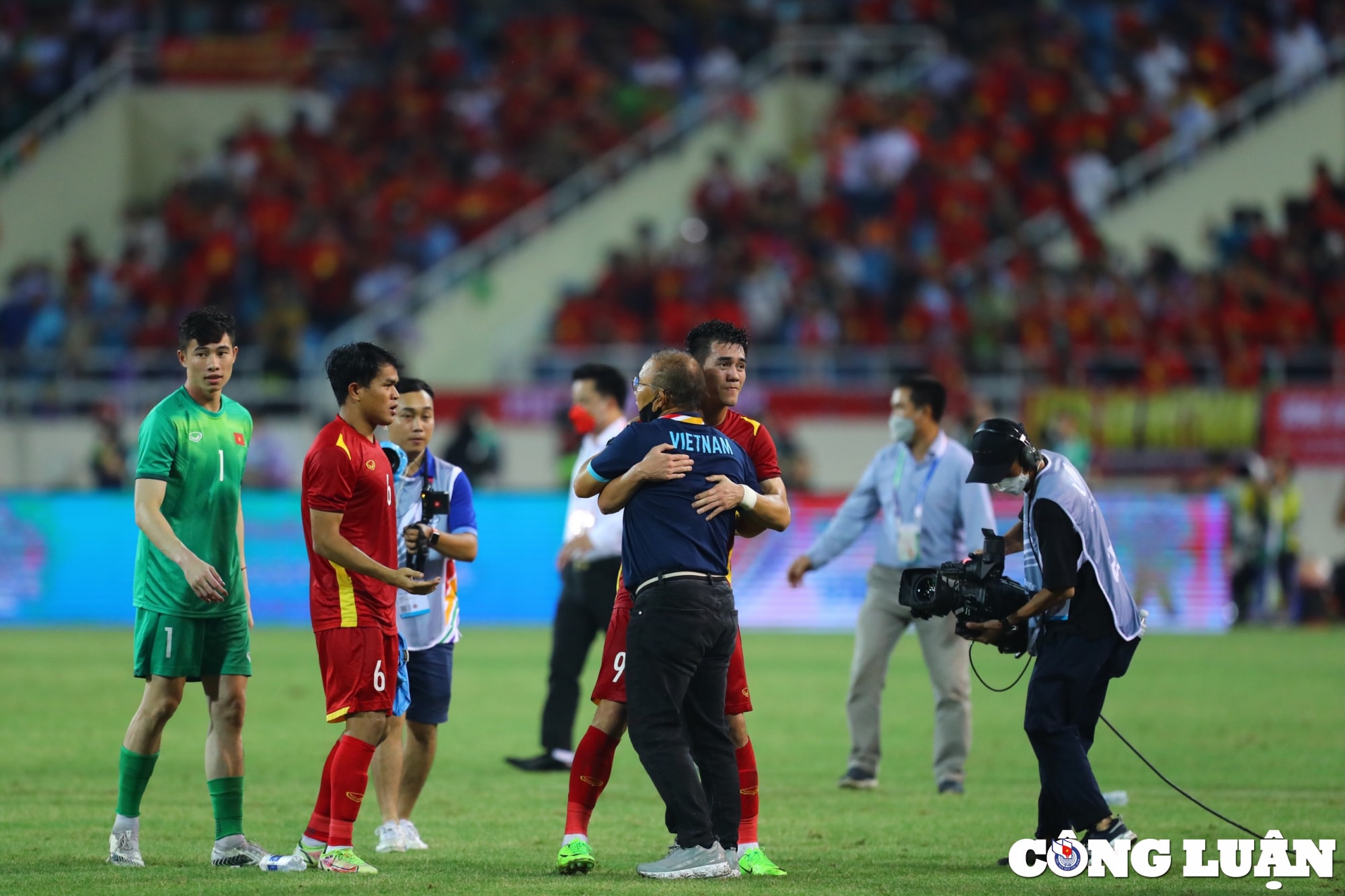 afc vinh danh cau thu nguyen thanh binh truoc giai bong da u23 chau a hinh 3